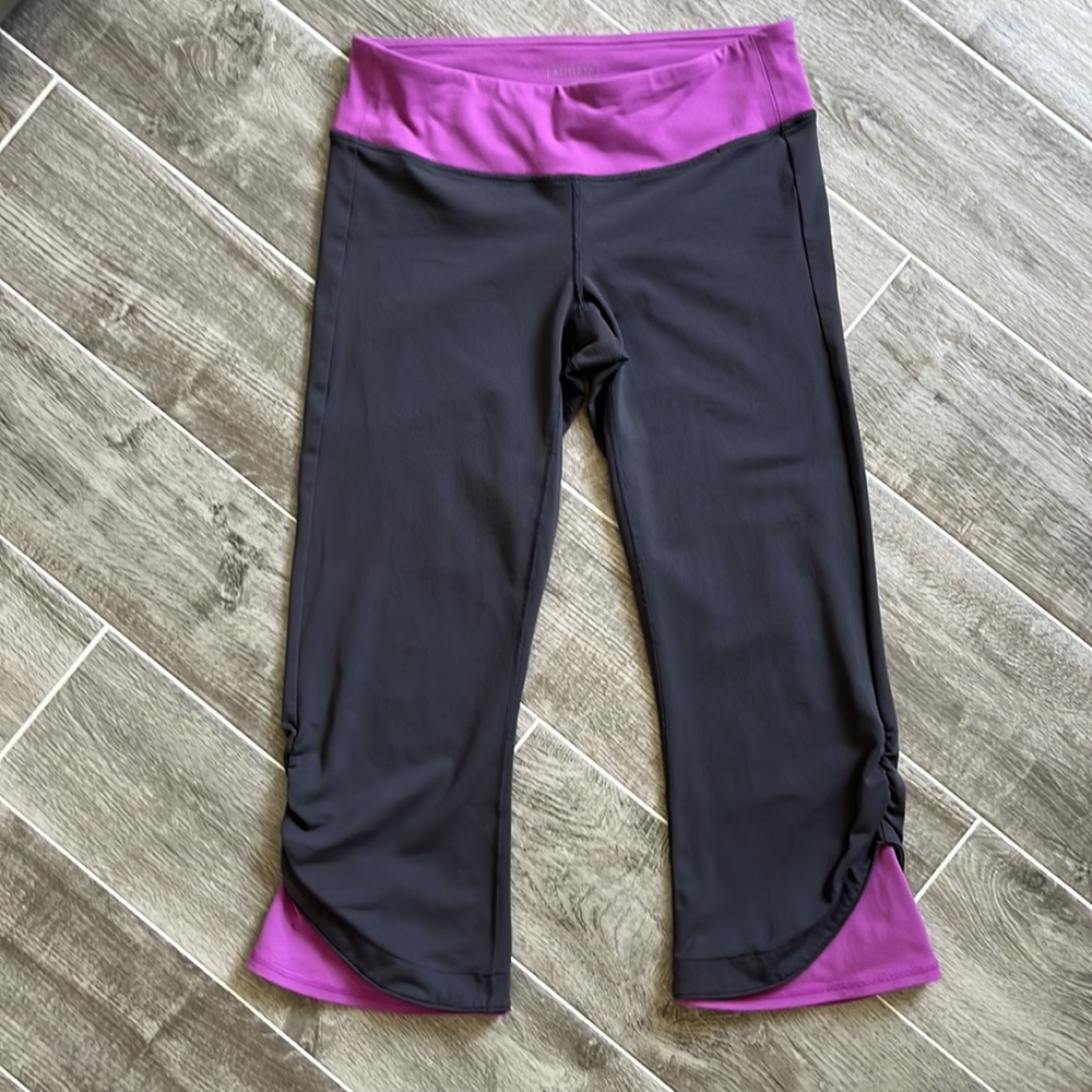 Athleta Capri Tight S